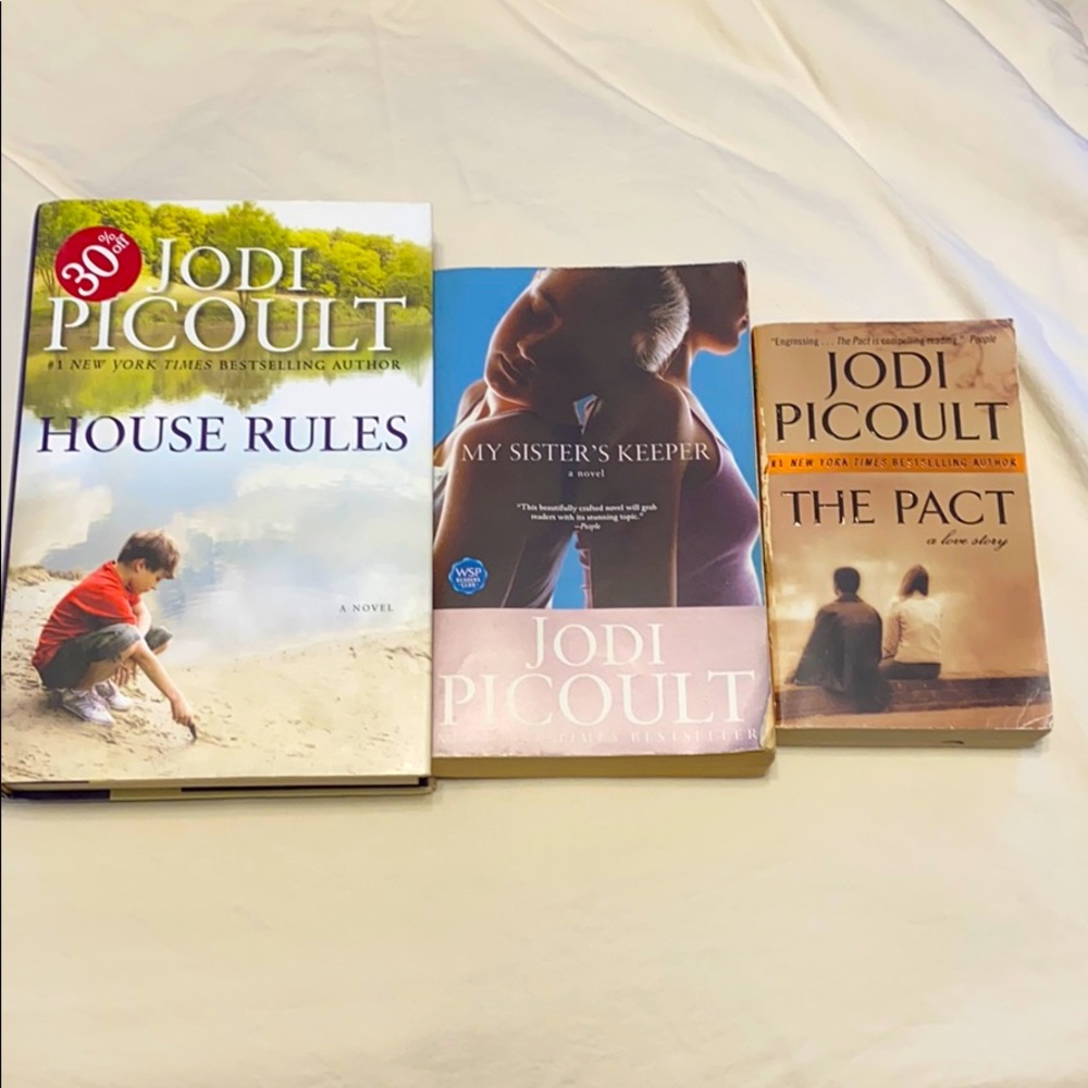 3 Jodi picoult books